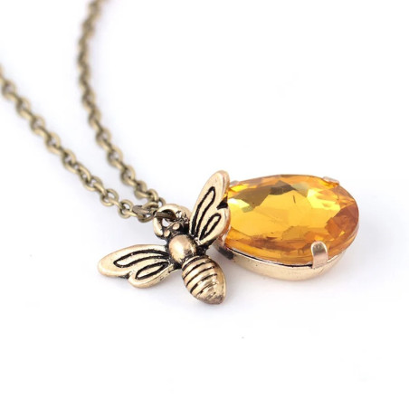 Collar de Abeja Vintage Ámbar - ¡Una Joya Única y Original!