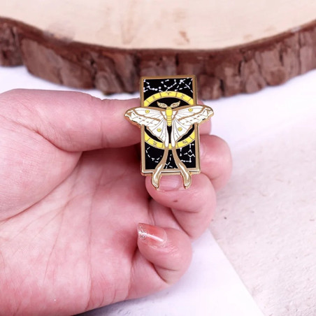Pin's Papillon Oracle Lunaire | Broche Ésotérique & Élégante