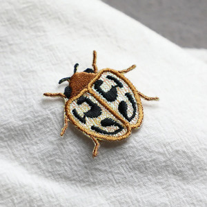 Écusson Scarabée 'Taches Dorées' | Patch Thermocollant Mignon