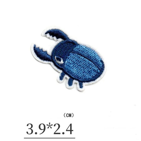 Parche Escarabajo "Azul Mecánico" - Bordado Único y Original