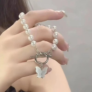 détaills du Bracelet Papillon Perles Élégantes couleur argent