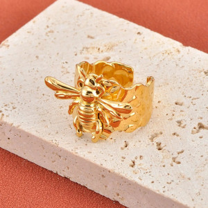 Bague Abeille Majesté Dorée