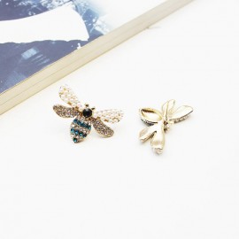 Magnifiques boucles d'oreilles petite abeille Zircon Strass !