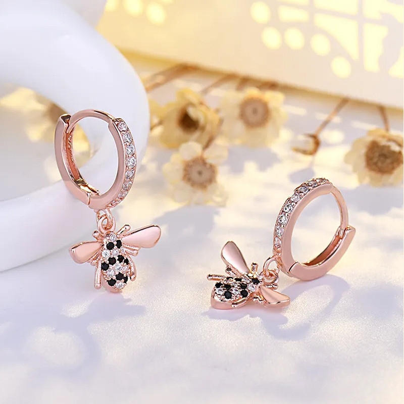 boucle d'oreille abeilles Anneau strassé et breloque abeille  trois couleurs - couleur rose