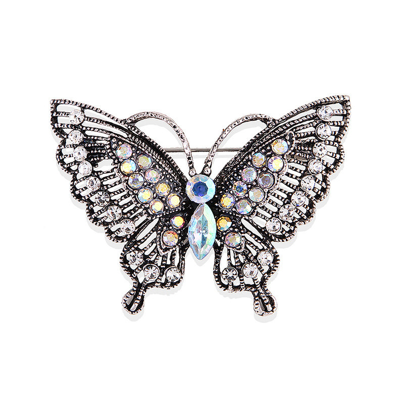 Magnifique Broche Papillon en Strass Couleur Argent