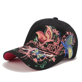 Casquette Papillon avec Broderies et Grand Papillon Brodé - Couleur Noir