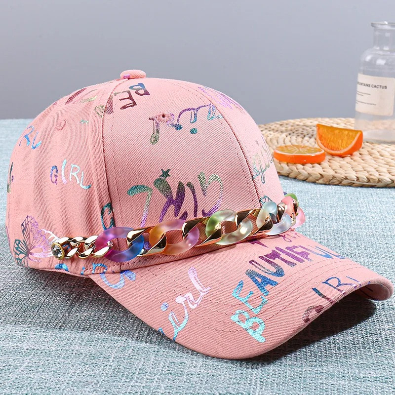 Casquette Papillon Graffitis Papillons Colorés et Chaîne - Couleur Rose