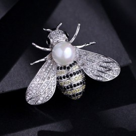 Broche Abeja con Estrás y Perla | Joya Original para Mujer